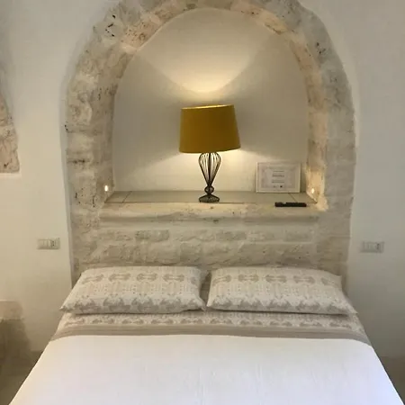 Trullo The Queen מרטינה פרנקה