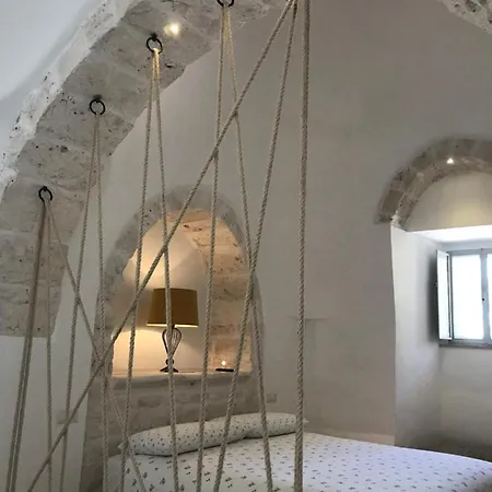 Trullo The Queen * 马丁纳弗兰卡